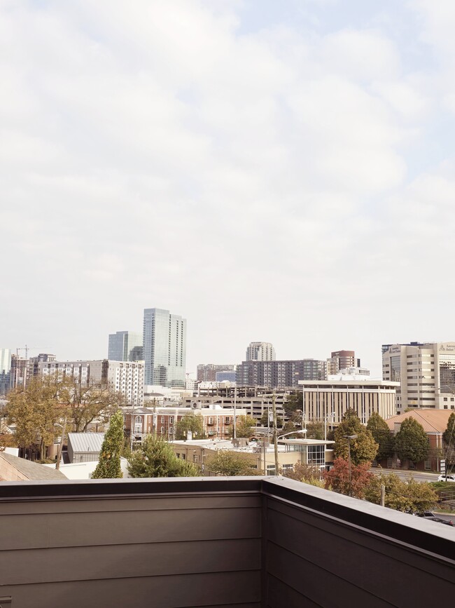 Rooftop (Half Covered) View 4 - 2016 Clifton Ave