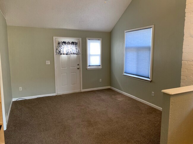 Living room - 9356 Lamont St