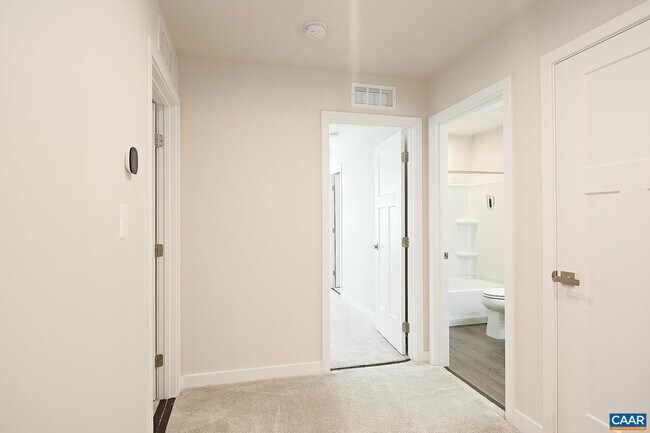 Building Photo - 922 Marsac St