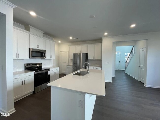 Building Photo - 160 S Finley Lndg Pkwy