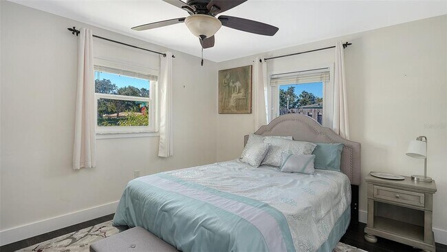 Building Photo - 3507 Pinecrest St