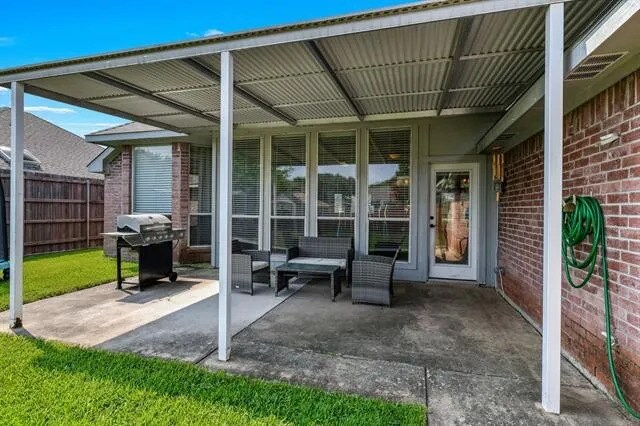 Building Photo - 1207 Old Knoll Dr