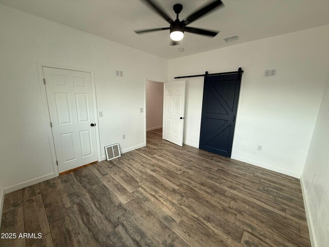 Building Photo - 1951 E 13th St