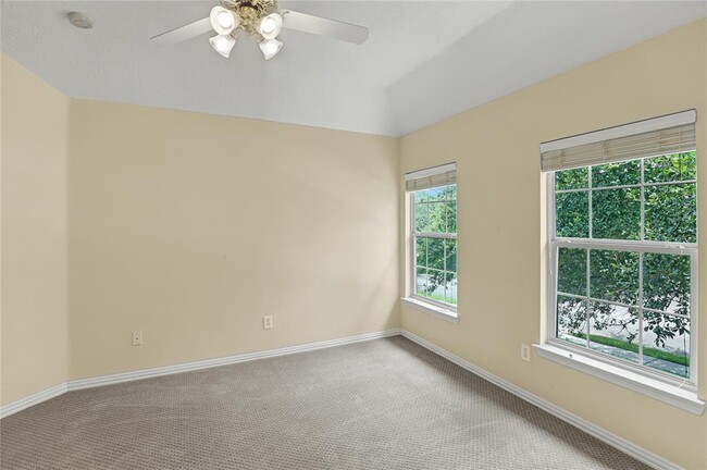 Building Photo - 2416 Spoonbill Dr