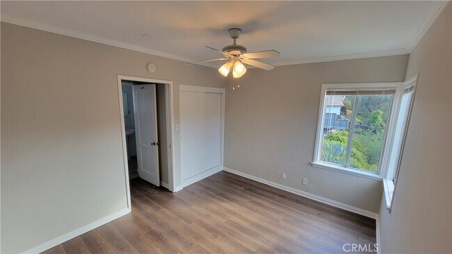 Building Photo - 254 Thorne St