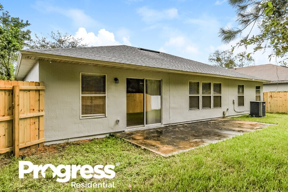 Building Photo - 12248 Pebble Point Dr W