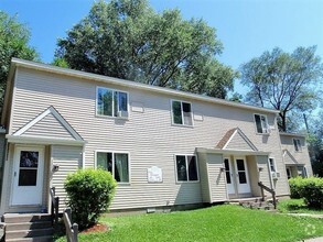 Building Photo - Etna Woods Townhomes