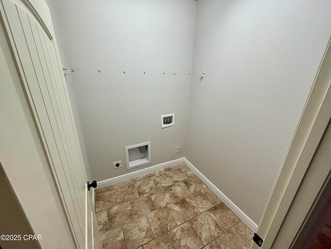 Building Photo - 116 Gardenia St