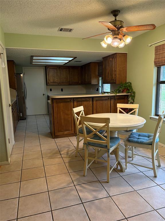 Building Photo - 7745 El Dorado Dr