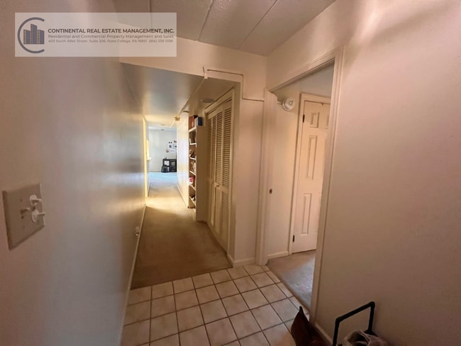 Building Photo - Downtown 2 Bedroom/2 Bathroom Apartment