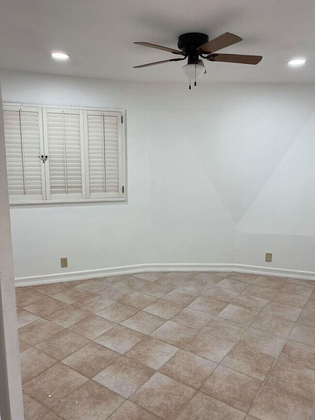 Building Photo - Iconic Dome House for Rent – Unique Country Living with Pet-Friendly Space Near Holtville