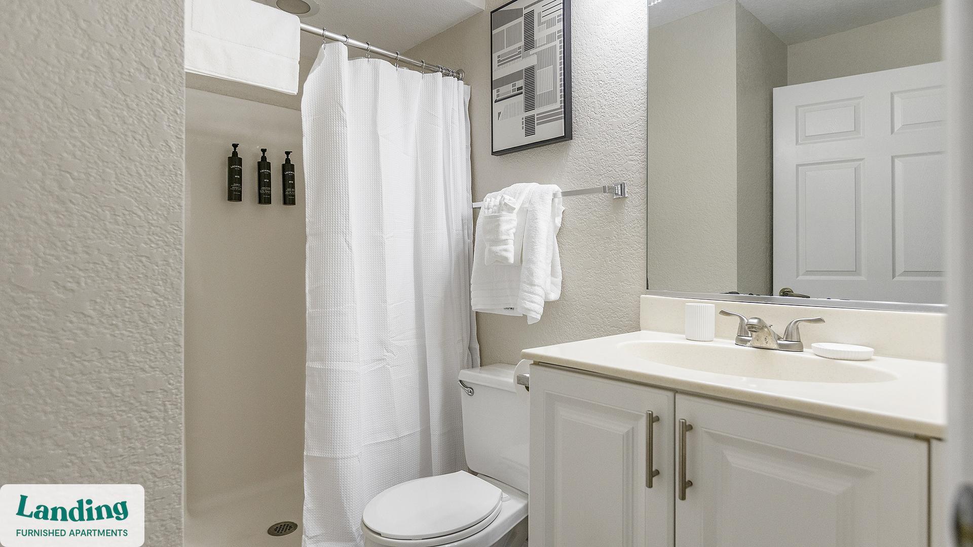 Building Photo - 3695 Island Club Dr