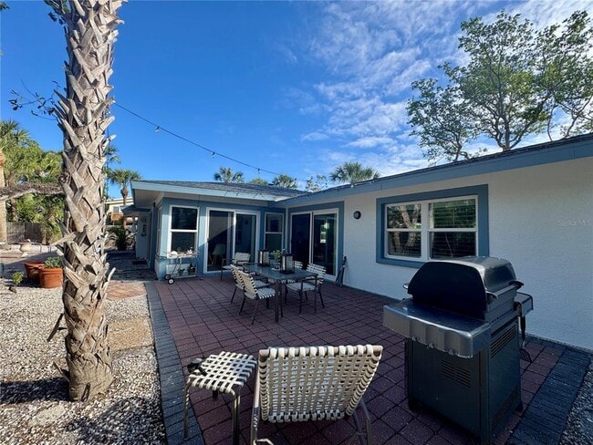 Building Photo - 7372 Melaleuca Way