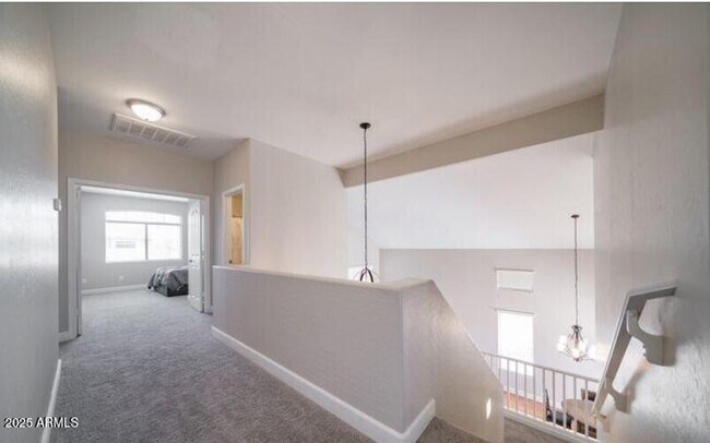 Building Photo - 3924 S Hollyhock Pl