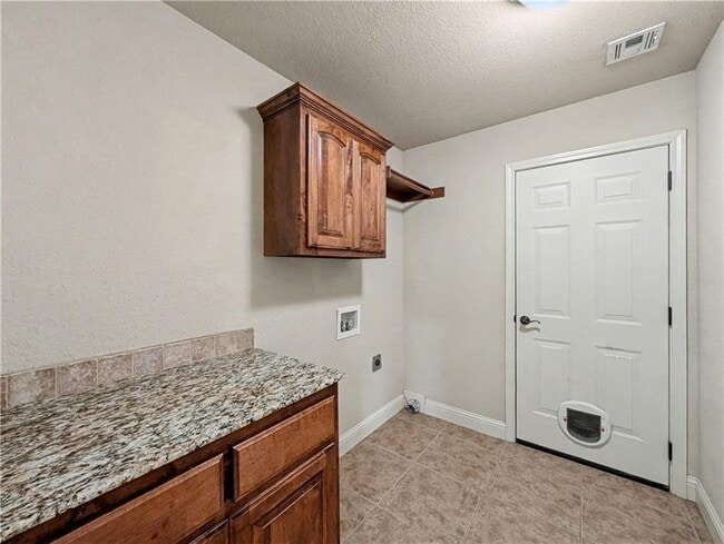 Building Photo - 1801 SW Candlewood St