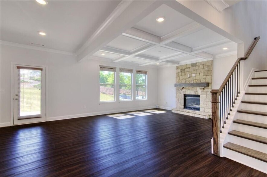 Building Photo - 7107 Branch Creek Cove