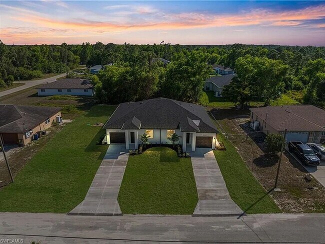 Building Photo - Charming 3BR House in Lehigh Acres