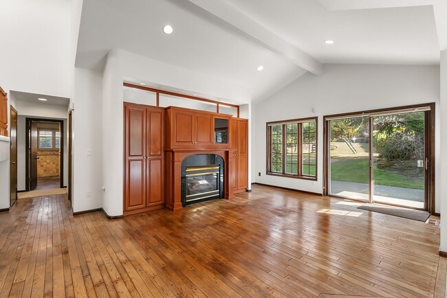 Building Photo - Normandy Park House: Stunning Water Views, Private Sport Court, Entertainer's Dream