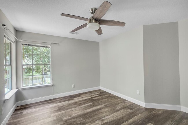 Building Photo - 66 N Thundercreek Pl
