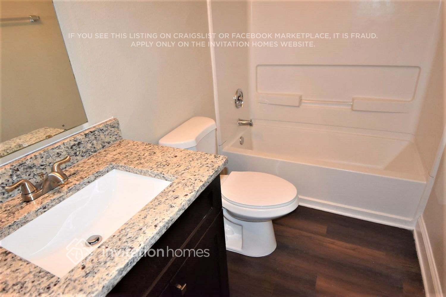 Building Photo - 1040 Sapphire Dr