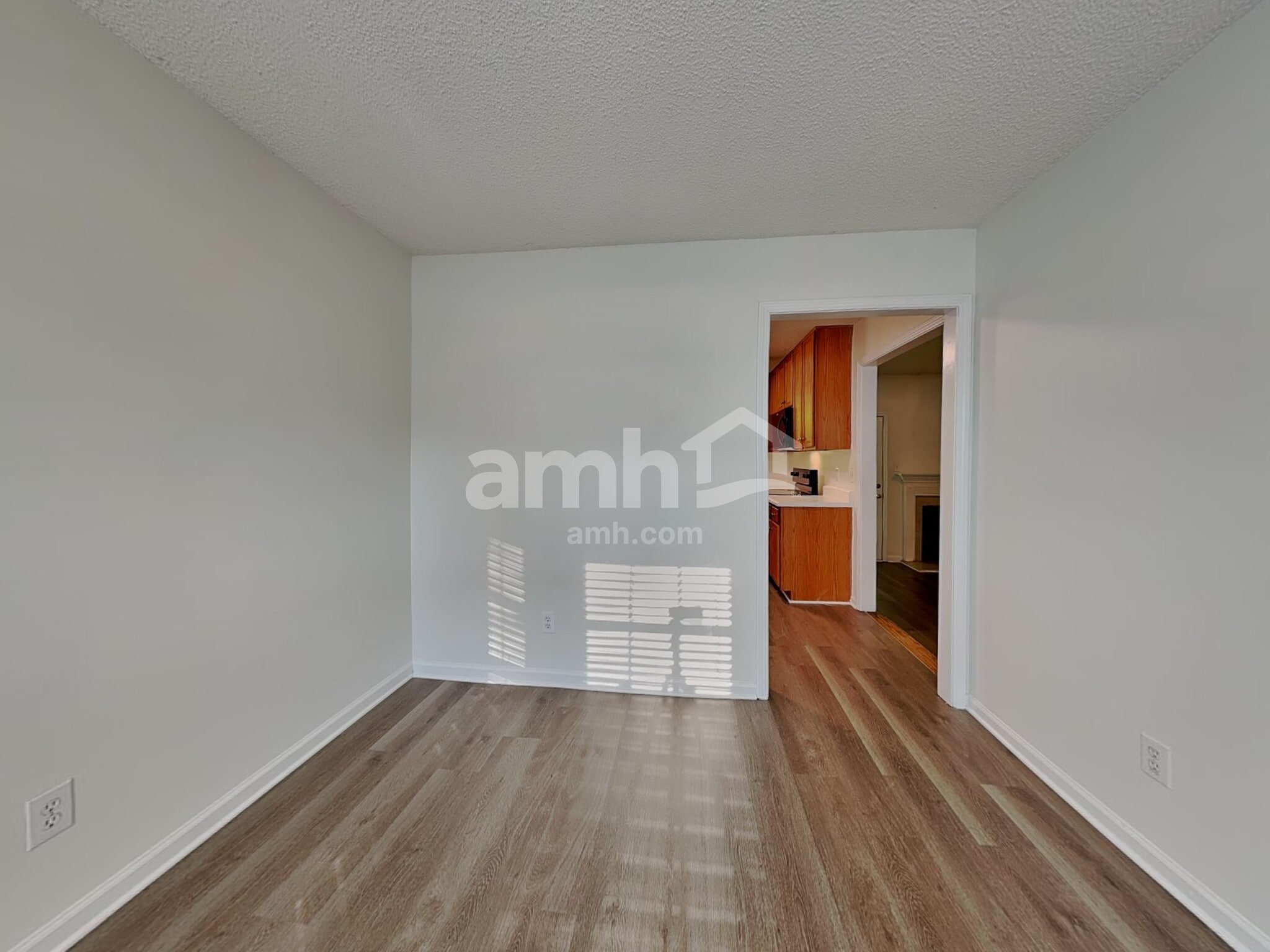 Building Photo - 205 Wood Green Dr