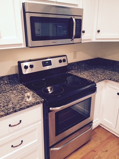 Building Photo - 142 Hiawassee Ave