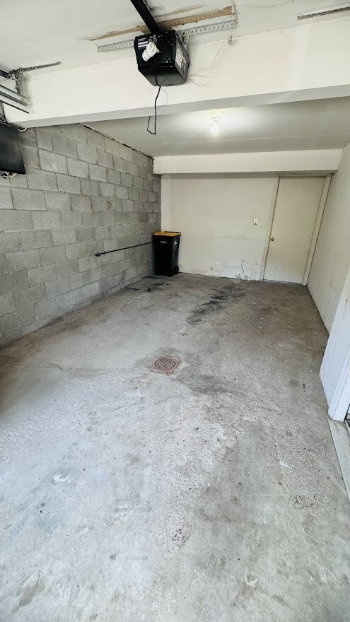 Building Photo - 501 Timberidge Dr