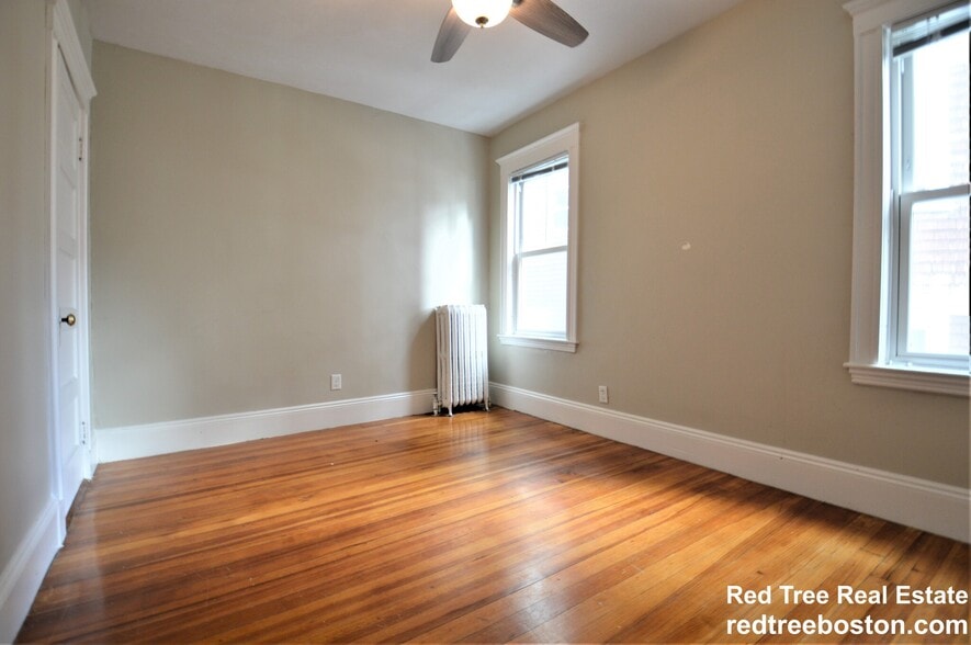 Building Photo - 82 Montebello Rd