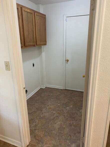 Building Photo - 4307 Pawnee Trl