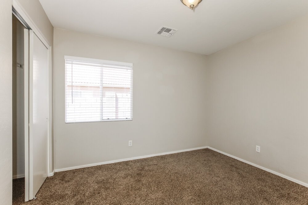 Building Photo - 14601 N 154th Ave