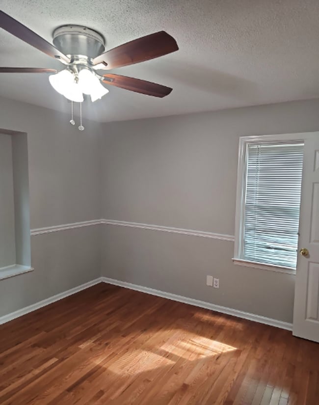 Building Photo - Perfect Peachtree City Location, 3 Bedroom...