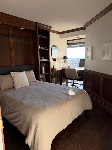 Building Photo - 426 S 1000 E