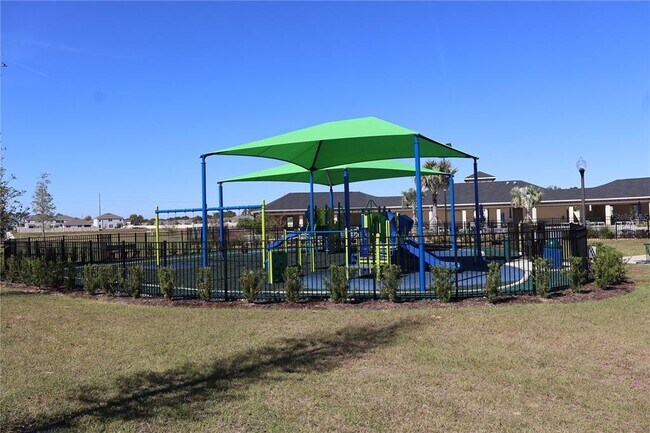 Building Photo - 8627 SW 45th Ct