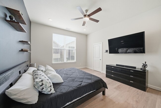 Building Photo - 2312 Silva Park Ln