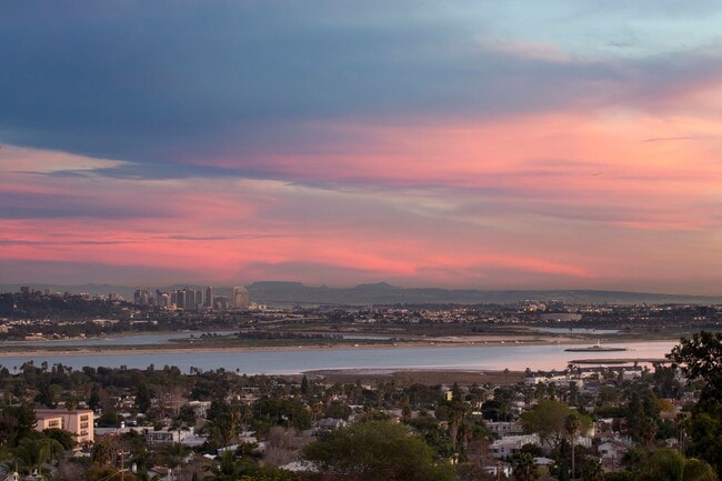 Building Photo - OPEN HOUSE: 1/3 12:30-1:30PM ~ Pacific Beach 2 Bedroom with Garage
