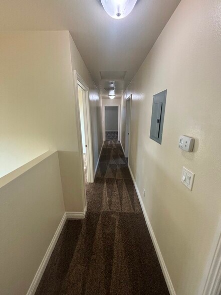 Building Photo - 430 E 118th St