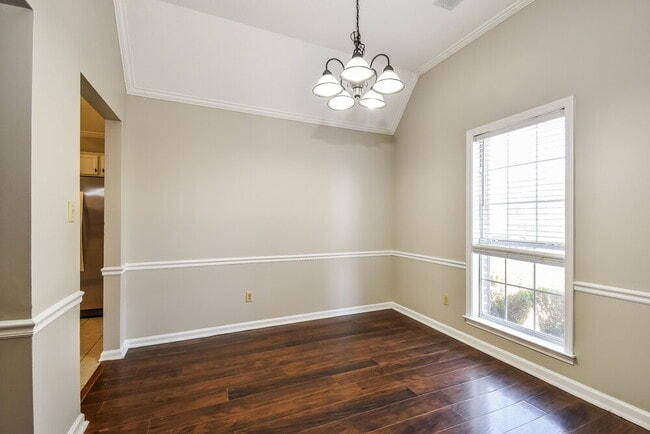 Building Photo - 9355 Lacee Ln