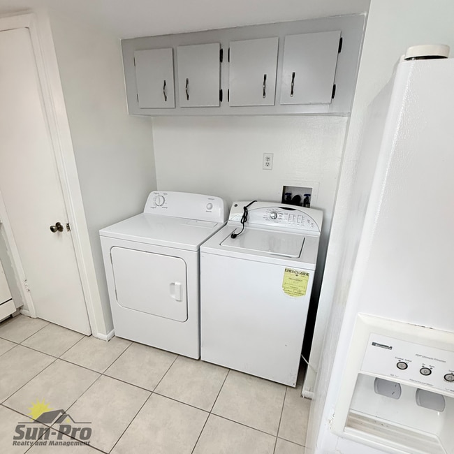 Building Photo - 417 Banana Cay Dr