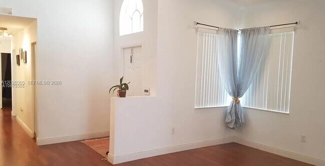 Building Photo - 1433 NW 153rd Ave