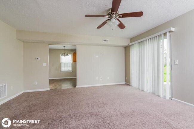 Building Photo - 4118 Mimosa View Dr, Louisville, KY 40299