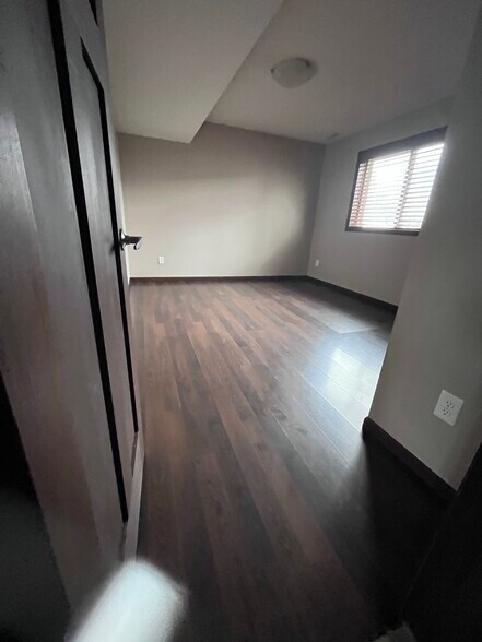 Lower level front bedroon - 5445 Florence Dr NW