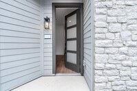 Building Photo - 1438B Forward Dr