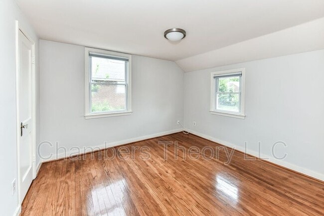 Building Photo - 1128 N Kentucky St