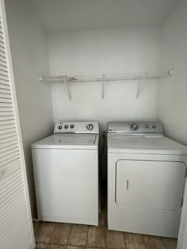 Building Photo - Henderson 3 Bedroom in Gated Community!