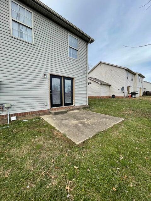 Building Photo - 205 Tanbark Dr