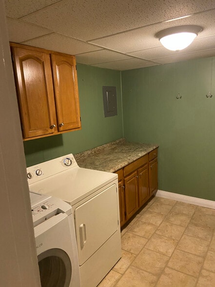 Building Photo - 1611 Electric St