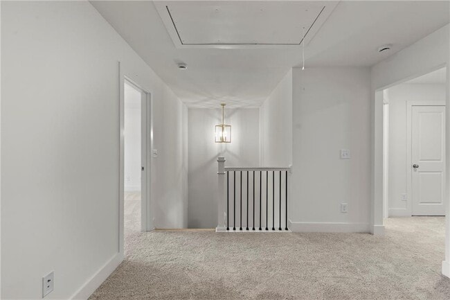 Building Photo - 2527 Riverside Rd