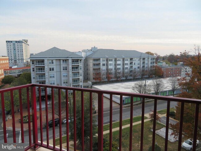Building Photo - 1220 Blair Mill Rd