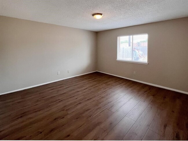 Building Photo - 3122 Windmill St