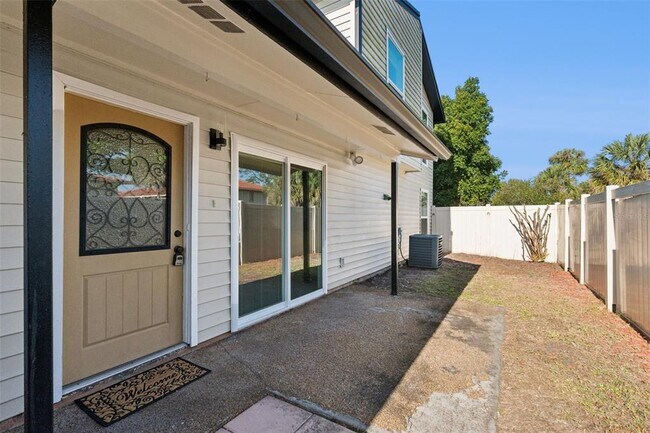 Building Photo - 1716 Lafayette Ct